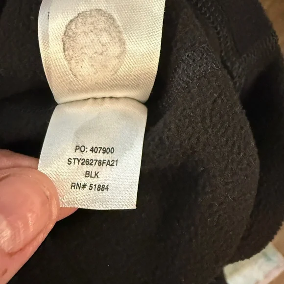 Patagonia Lightweight Fleece Quarter Zip – Black - Picture 9 of 9